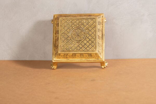 PR-BR-016A Square Table