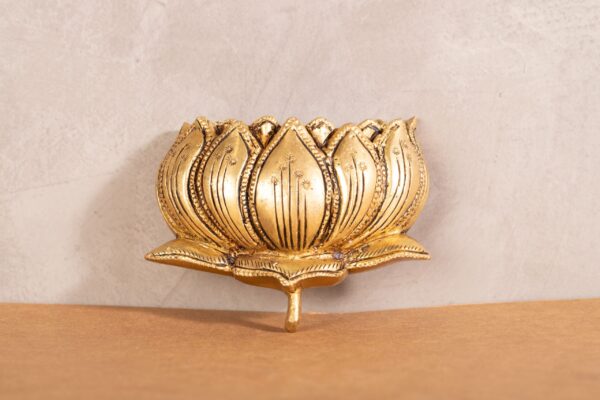 PR-BR-018A Lotus Wall Decor