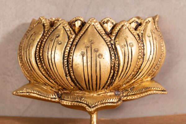 PR-BR-018B Lotus Wall Decor
