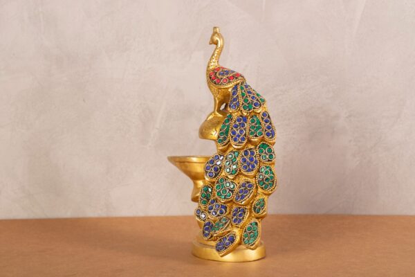 PR-BR-019D Peacock Deepam