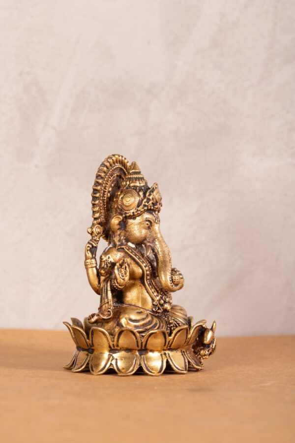 PR-BR-024C Lotus Ganesha