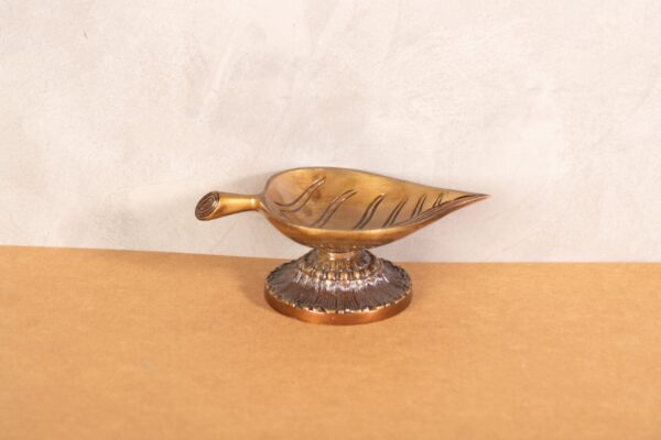 PR-BR-030A Peepal Tree Leaf Lamp