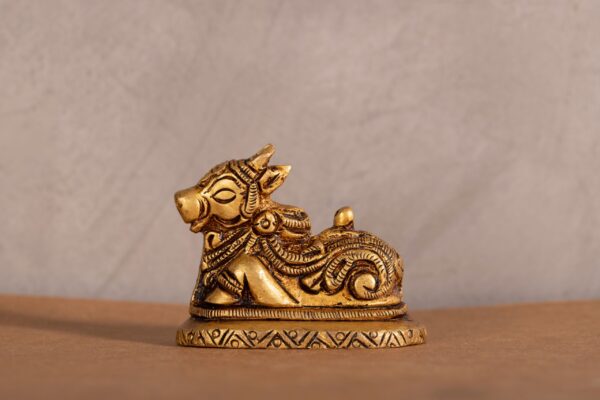 PR-BR-041D Nandhi with Lingam