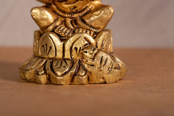 PR-BR-044F Lotus Base Ganesha