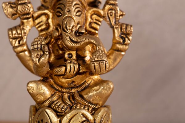 PR-BR-044G Lotus Base Ganesha