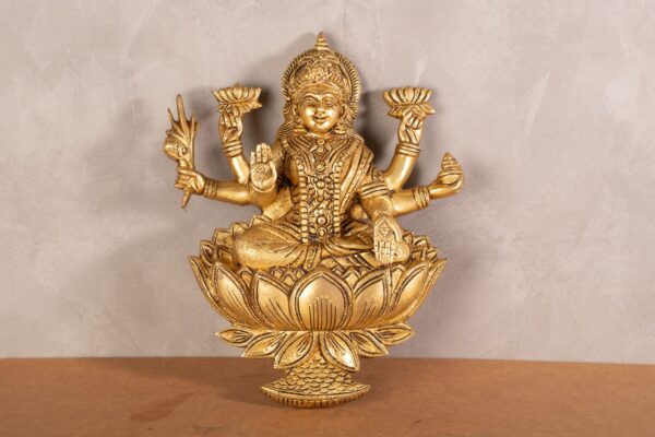 PR-BR-059A Goddess Lakshmi on Lotus