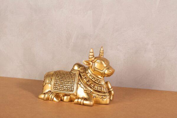 PR-BR-066A Sitting Nandhi